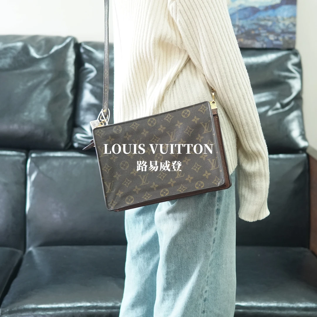 95新 LouisVuitton/路易威登 LV/双层红皮洗漱包/PJ11114517/4517
