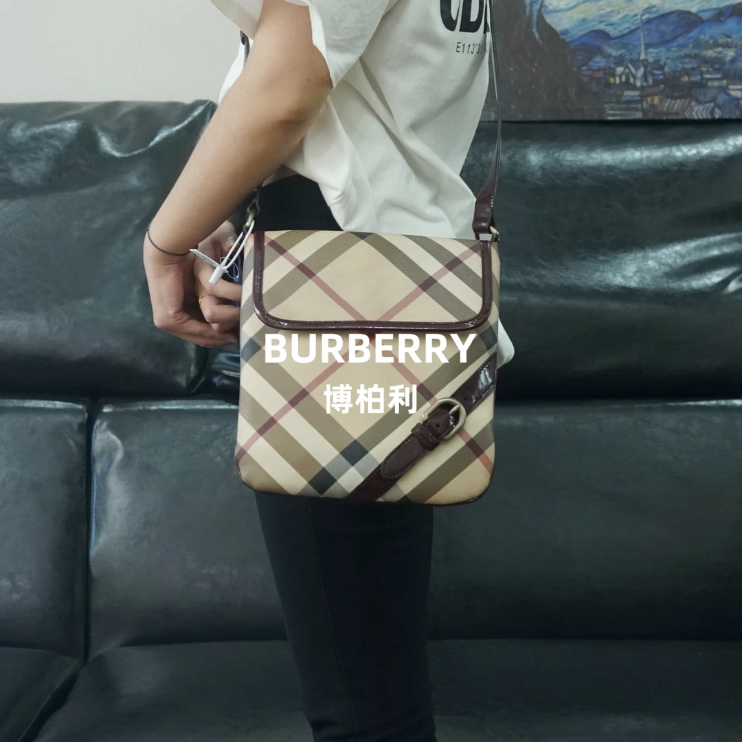 95新 BURBERRY/博柏利 巴宝莉/格纹斜挎包/FYSC09429017/9017