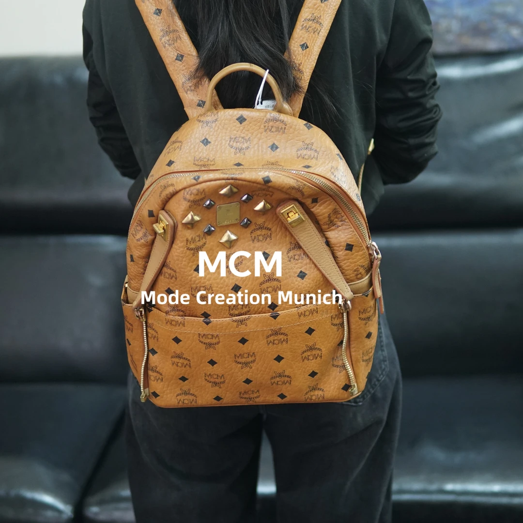 95新 MCM 干邑色双肩包/WW09526819/6819