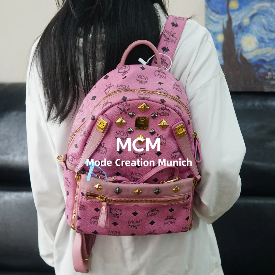 95新 MCM 粉色双肩包/BK10612592/2592