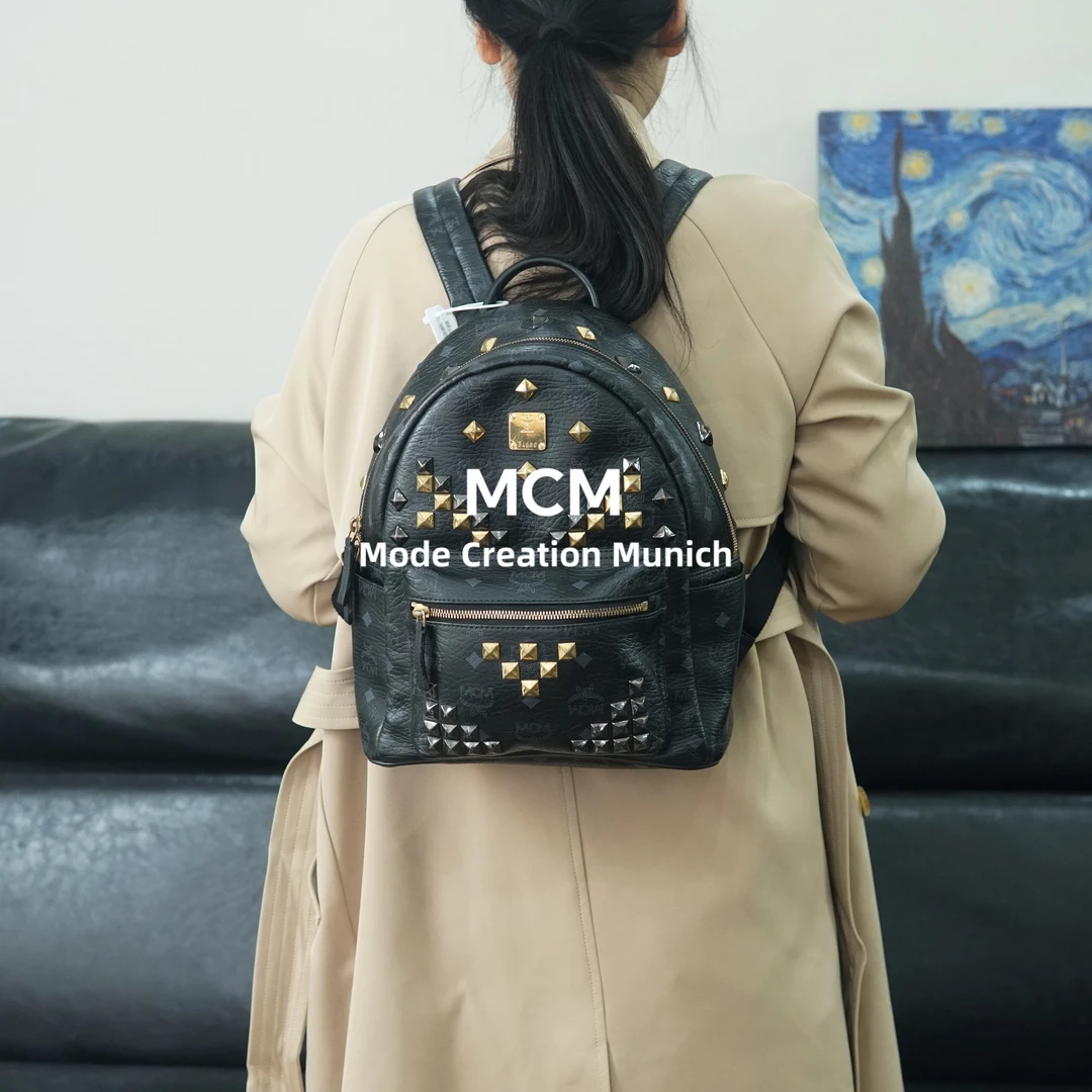 95新 MCM 黑色双肩包/FYSD09827028/7028