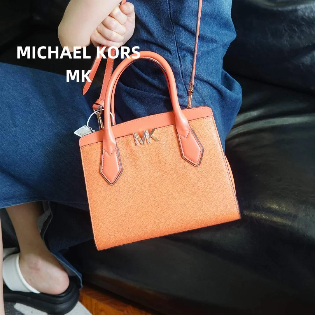 95新 MICHAEL KORS/迈克高仕 斜挎包/FYHB05212303/2303
