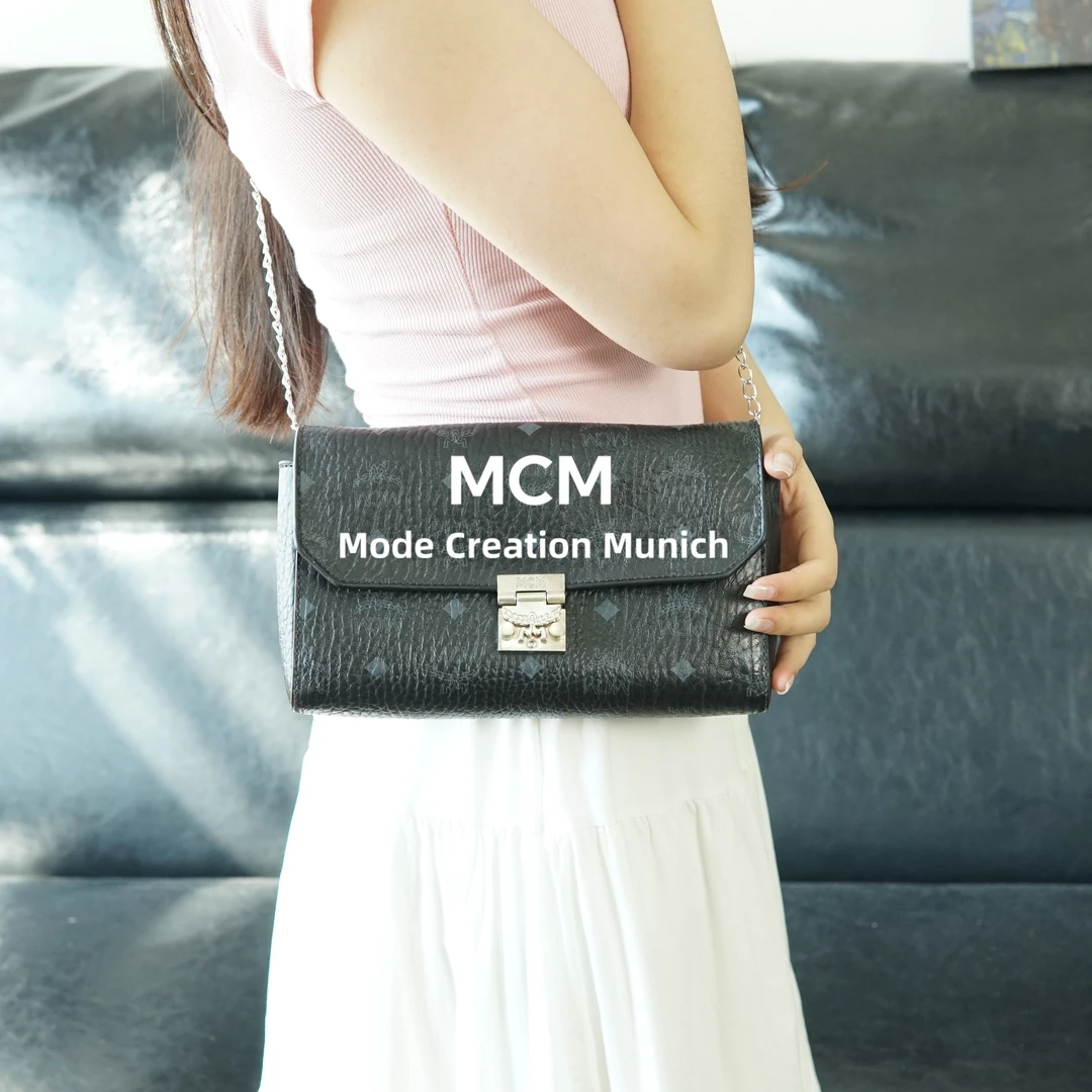 95新 MCM 黑色链条斜挎包/SD08516536/6536