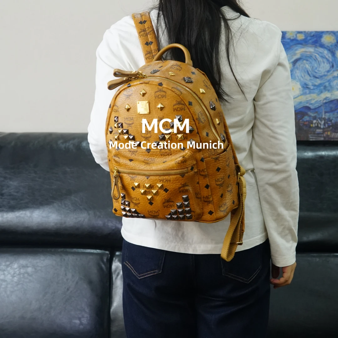 95新 MCM 干邑色双肩包/SC12803059/3059