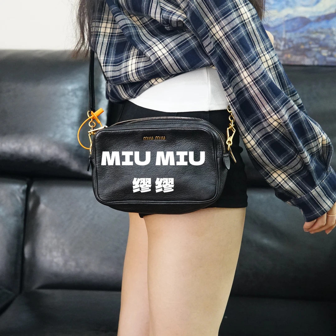 95新 MIU MIU/缪缪 miumiu/黑金斜挎包/ZZ09616043/6043