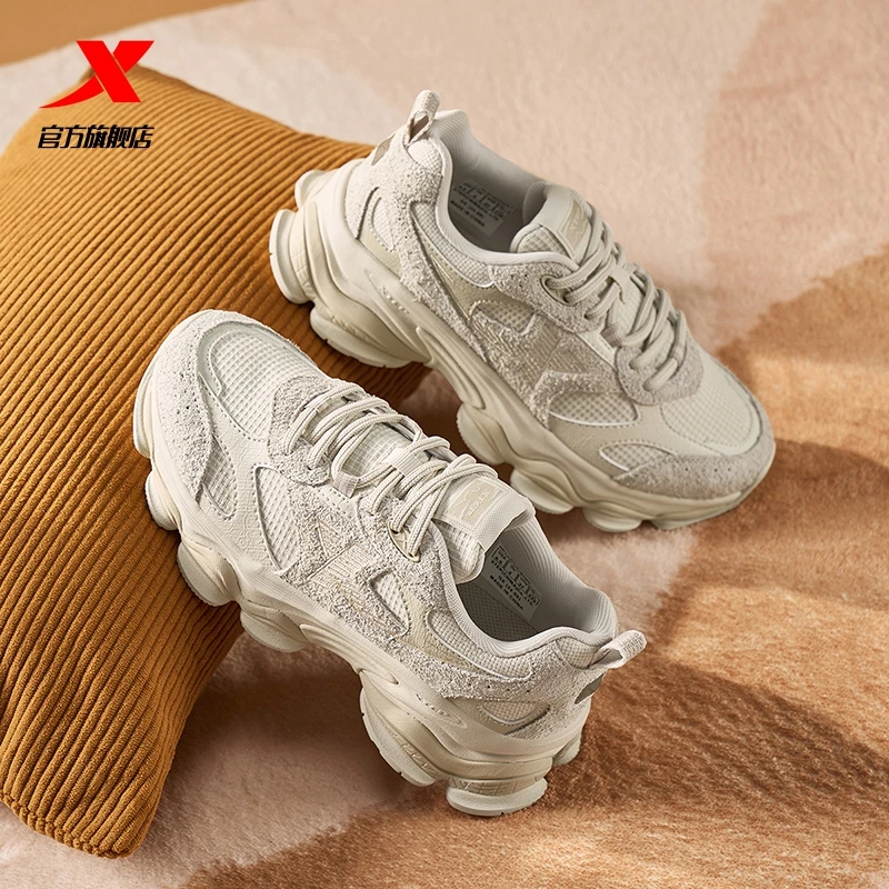 【山海】特步 |  春季新款时尚女鞋加厚保暖老爹鞋休闲百搭运动鞋