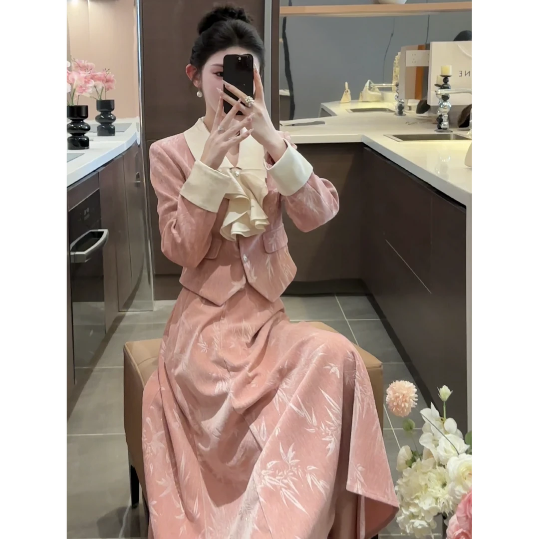 【周粥】【大女主】秋冬灯芯绒提花收腰胸花气质三件套JJQ4TZ2891