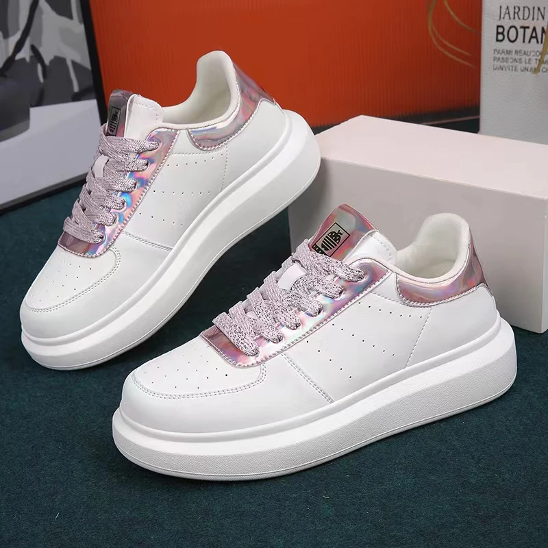 2024新款厚底运动鞋爆款大头防滑旅游软底旅游鞋内增高潮流冬款