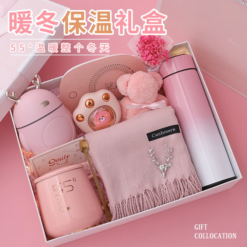 元旦生日礼物送女生女朋友闺蜜姐妹小众高级老婆暖冬实用围巾礼盒