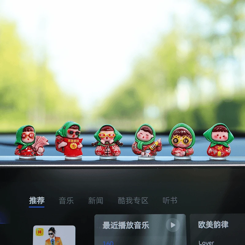 新款萌趣可爱暴富女孩车载摆件中控台装饰导航屏幕小巧可爱装饰品