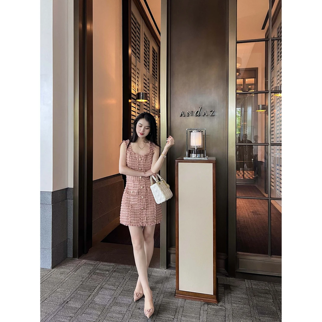 Y S Q 春季新款重工约会粉名媛显白无袖连衣裙