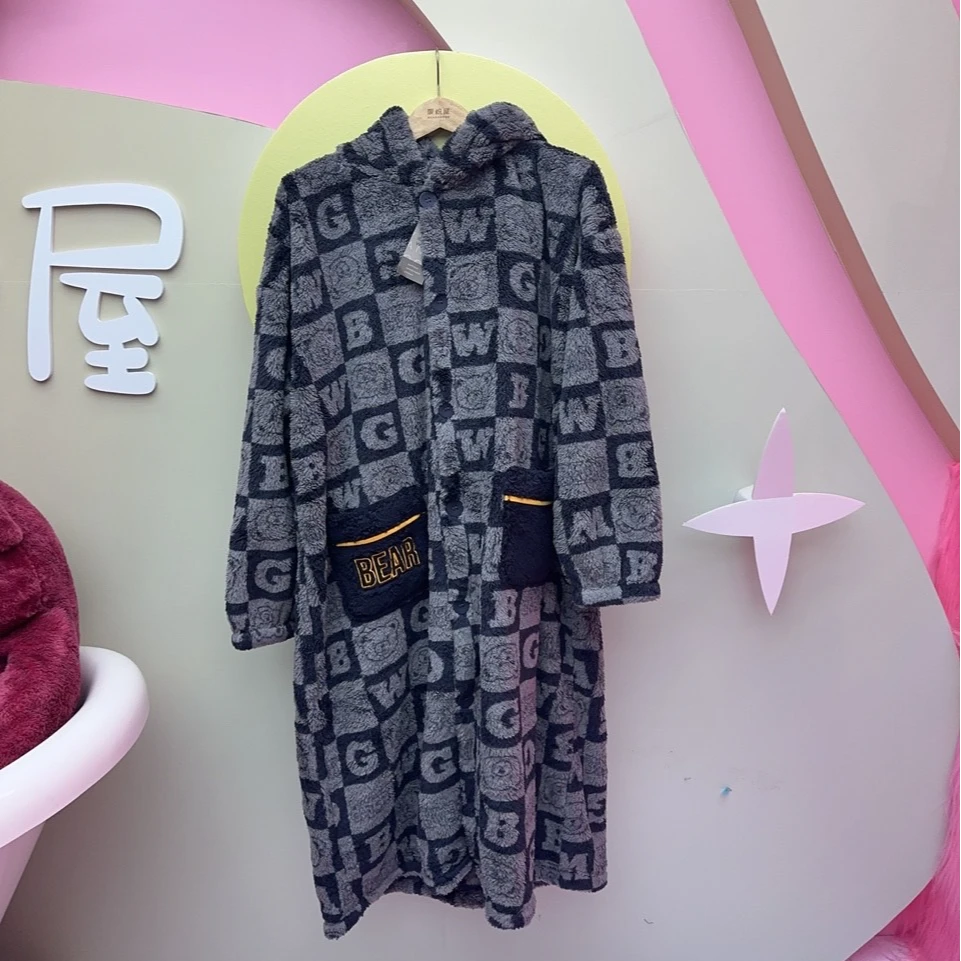 阪织屋舒棉绒字母棋盘格男士睡袍