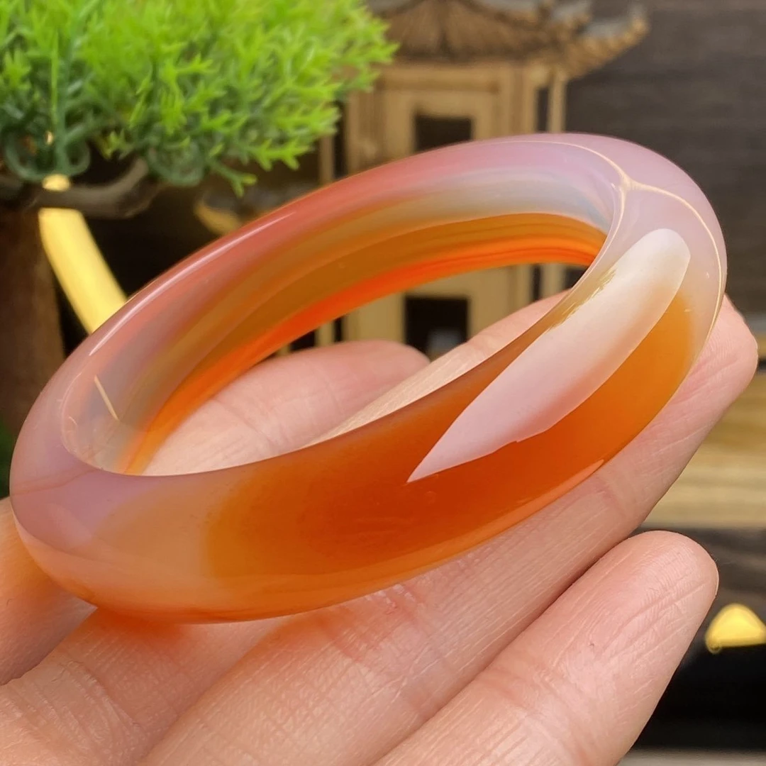 精品天然原矿俏红玛瑙手镯女款鸿运当头玉髓玉镯子多样性发货发一