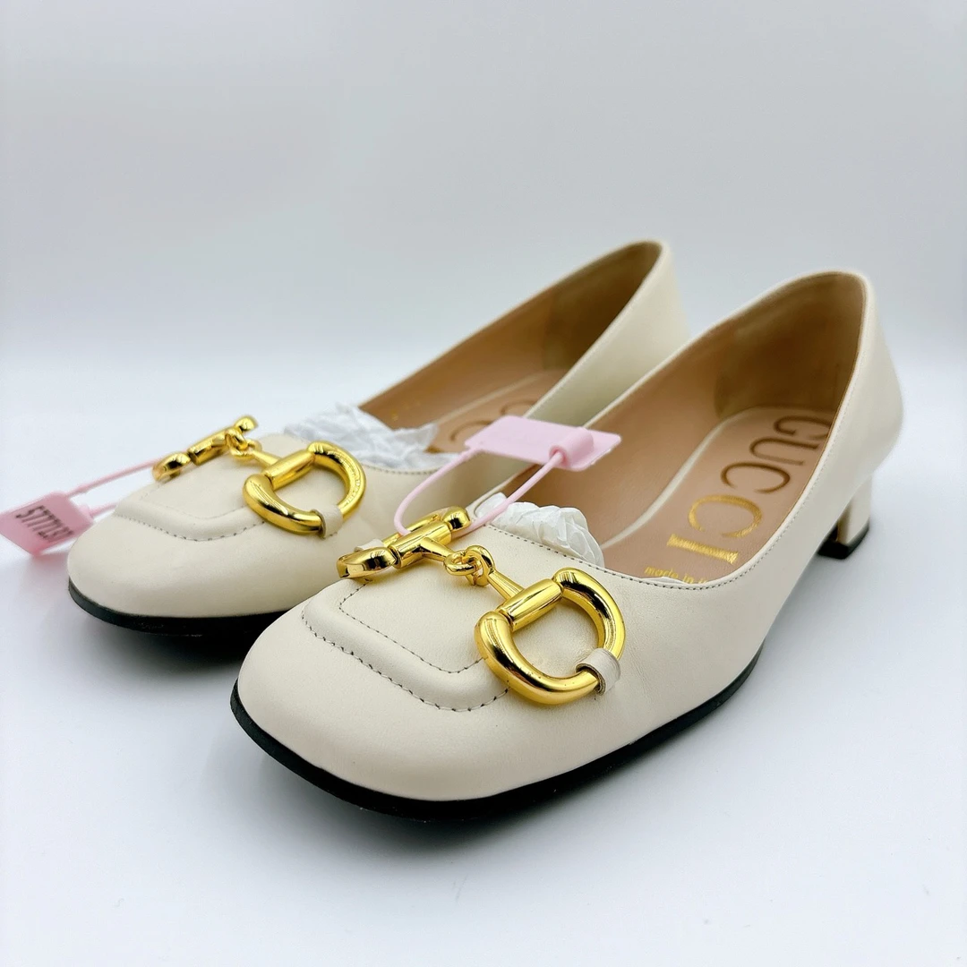 98新/古驰/Gucci36码/经典款马衔扣米色小单鞋/BM00372