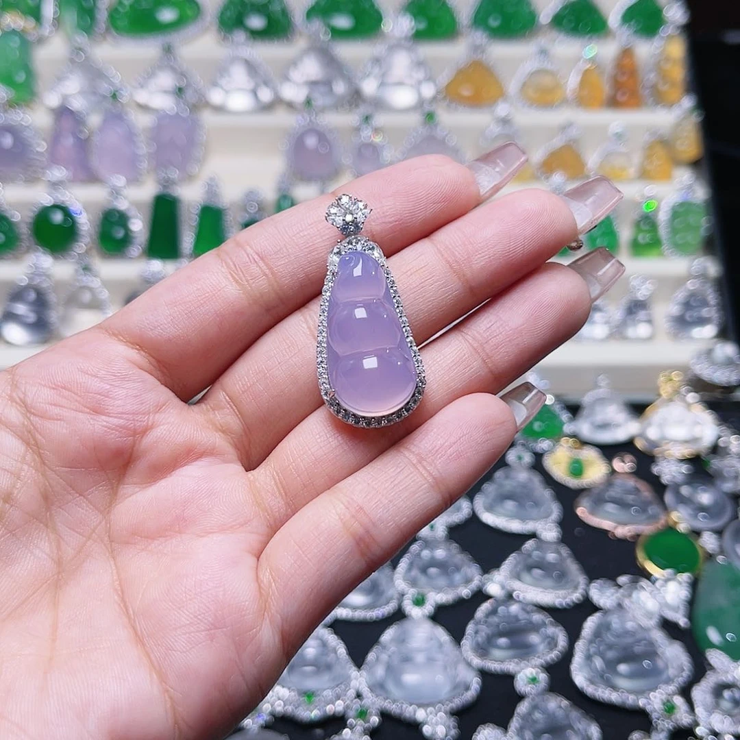 玛瑙/玉髓颈饰银S925镶嵌牛*