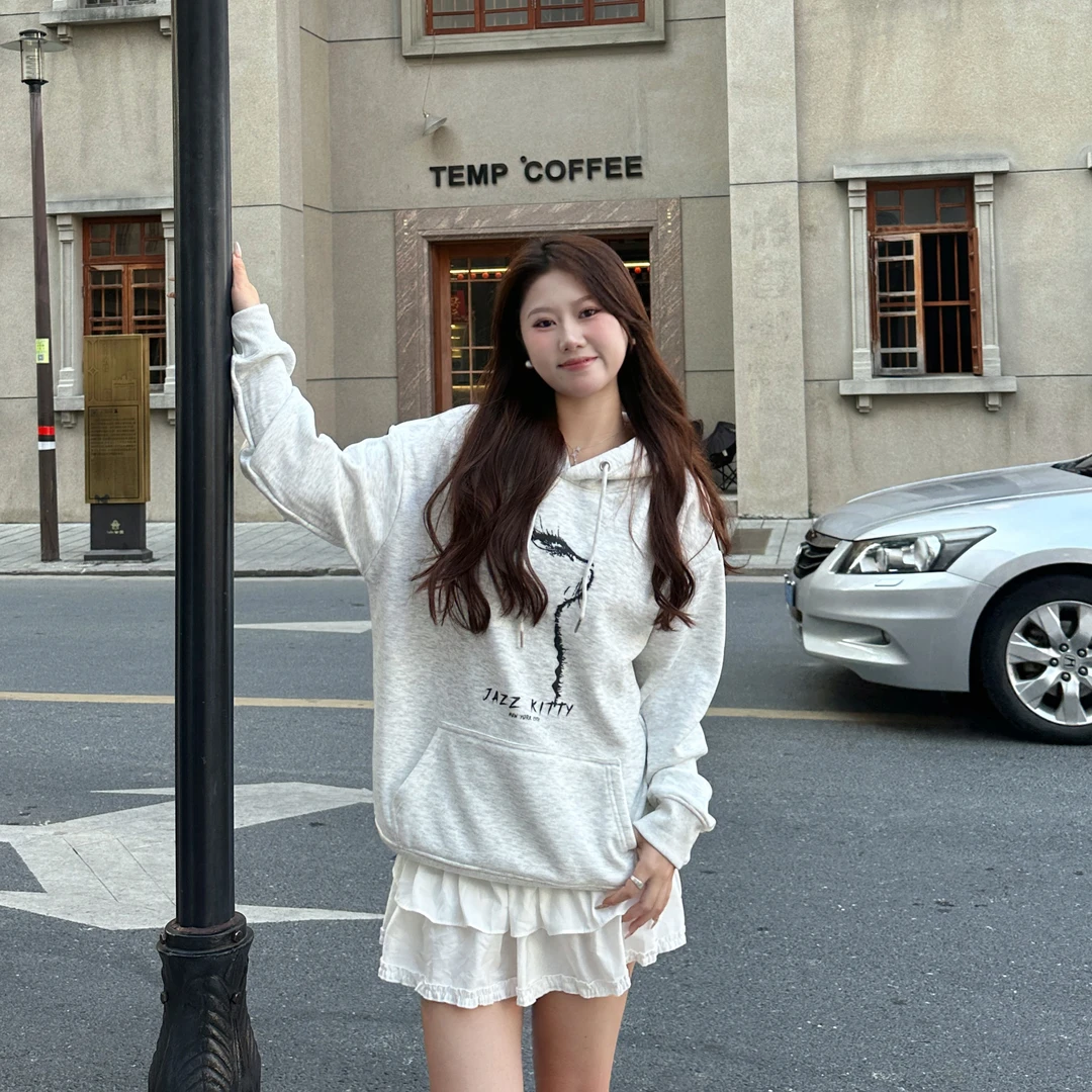 国潮萌宠猫咪新款爆款黑色连帽宽松银狐绒秋冬加绒卫衣女美式休闲