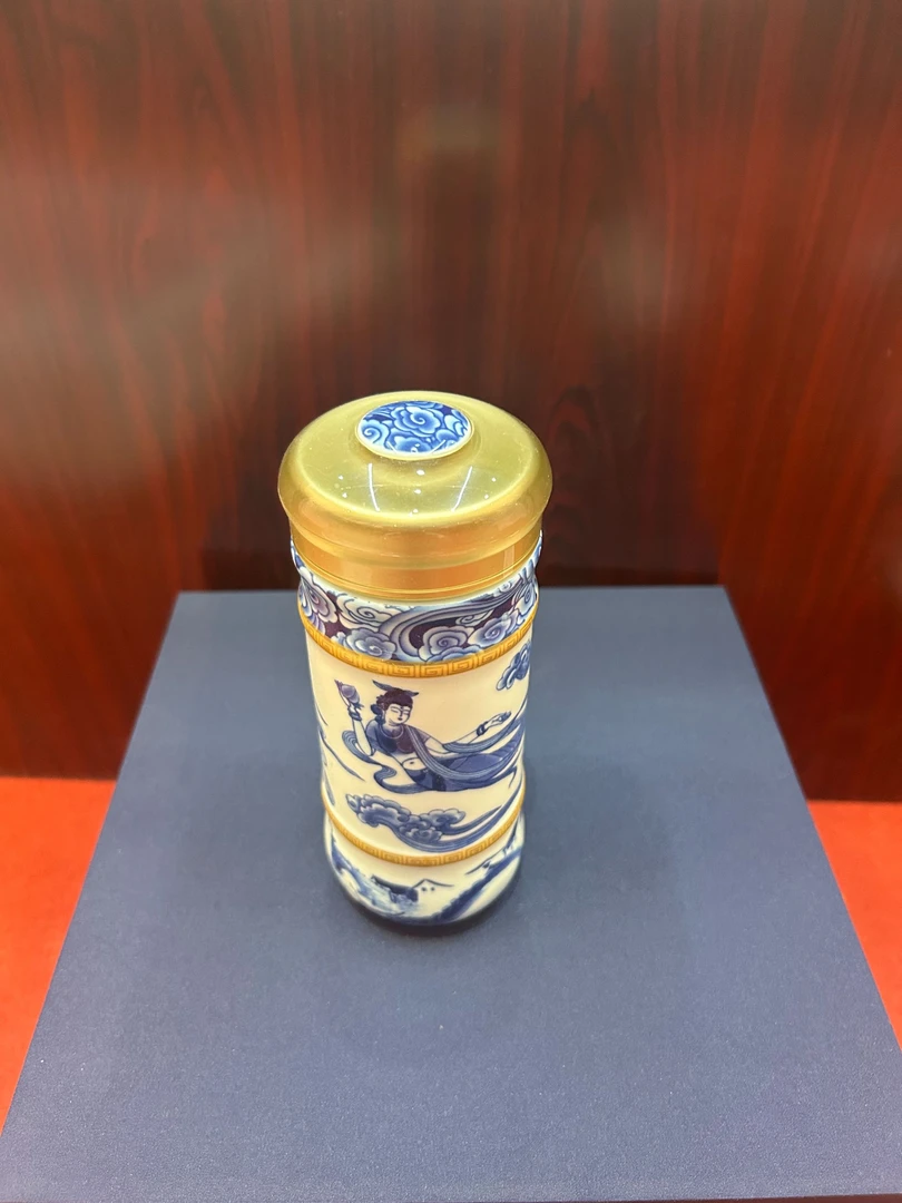 HF 01 J12景德镇当代陶瓷主人杯