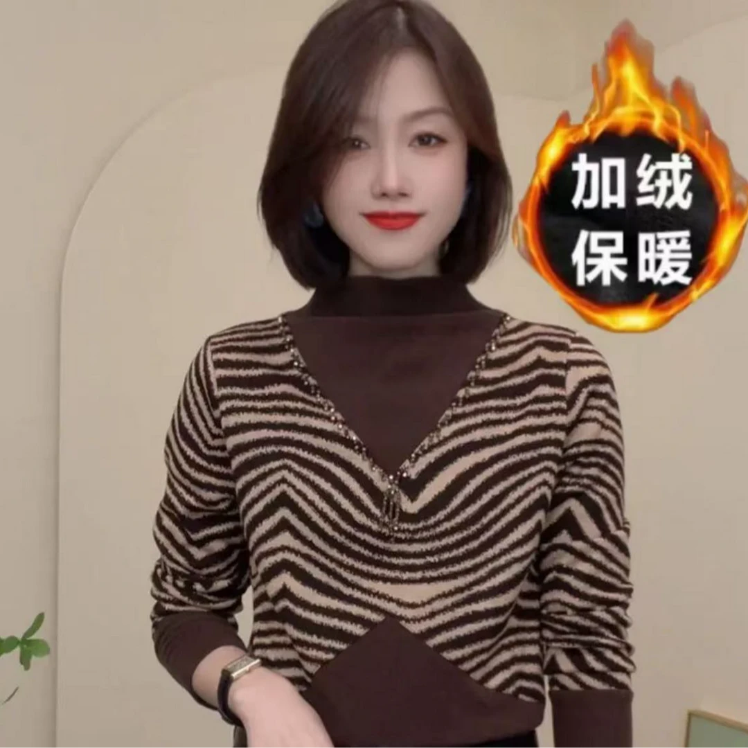 2024冬季加厚半高领拼接条纹保暖长袖T恤时尚显瘦女士小衫打底衫