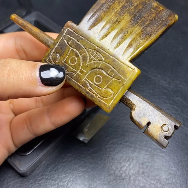 和田玉（糖玉）挂件未镶嵌