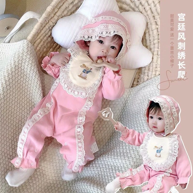 婴儿连体衣春秋款长袖秋衣网红带帽可爱公主爬服哈衣3女宝宝6套装