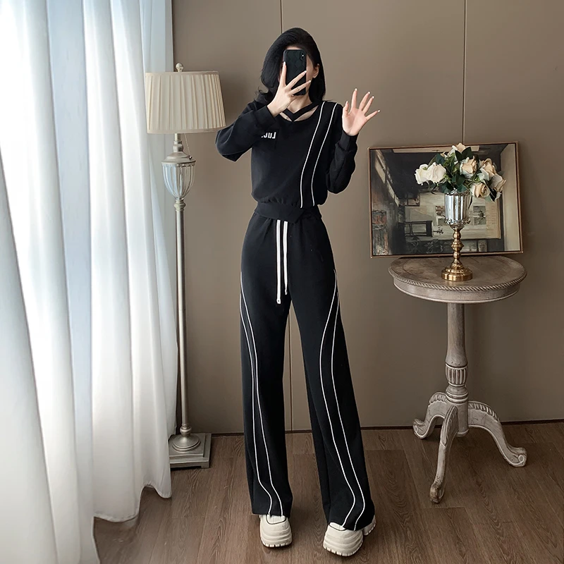 欧货爆款休闲运动套装女秋季时髦显瘦黑色独特卫衣阔腿裤两件套潮