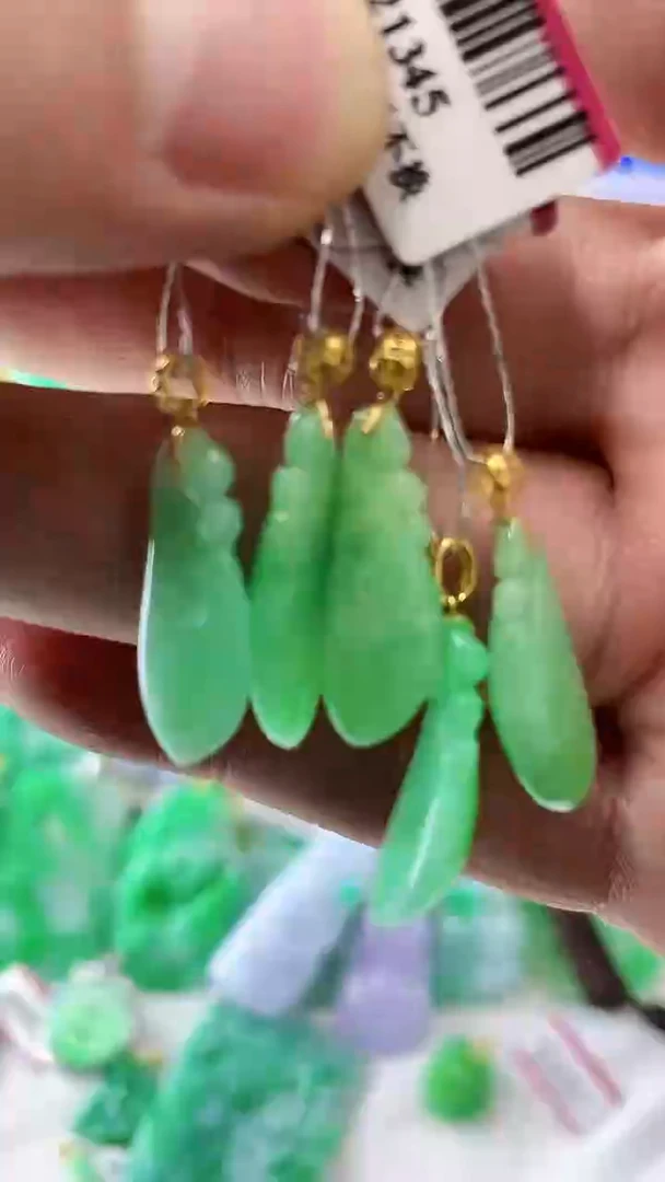 【闪购商品】翡翠颈饰未镶嵌多样性发货其中一件