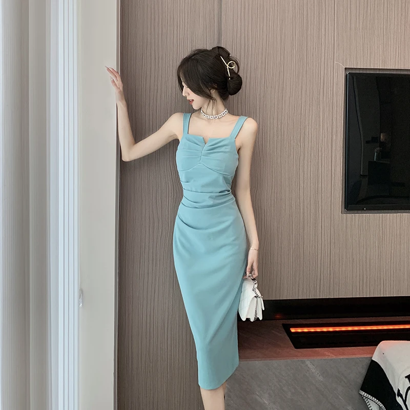 轻熟风气质名媛吊带连衣裙女夏收腰褶皱粉色中长裙高级性感包臀裙