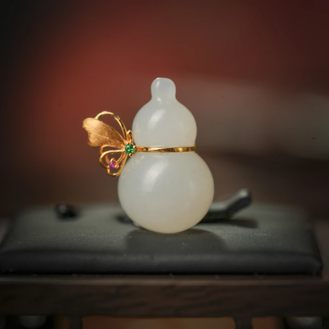 元依·精品和田玉羊脂玉白玉老料18K金葫芦吊坠AD0932约19*12mm