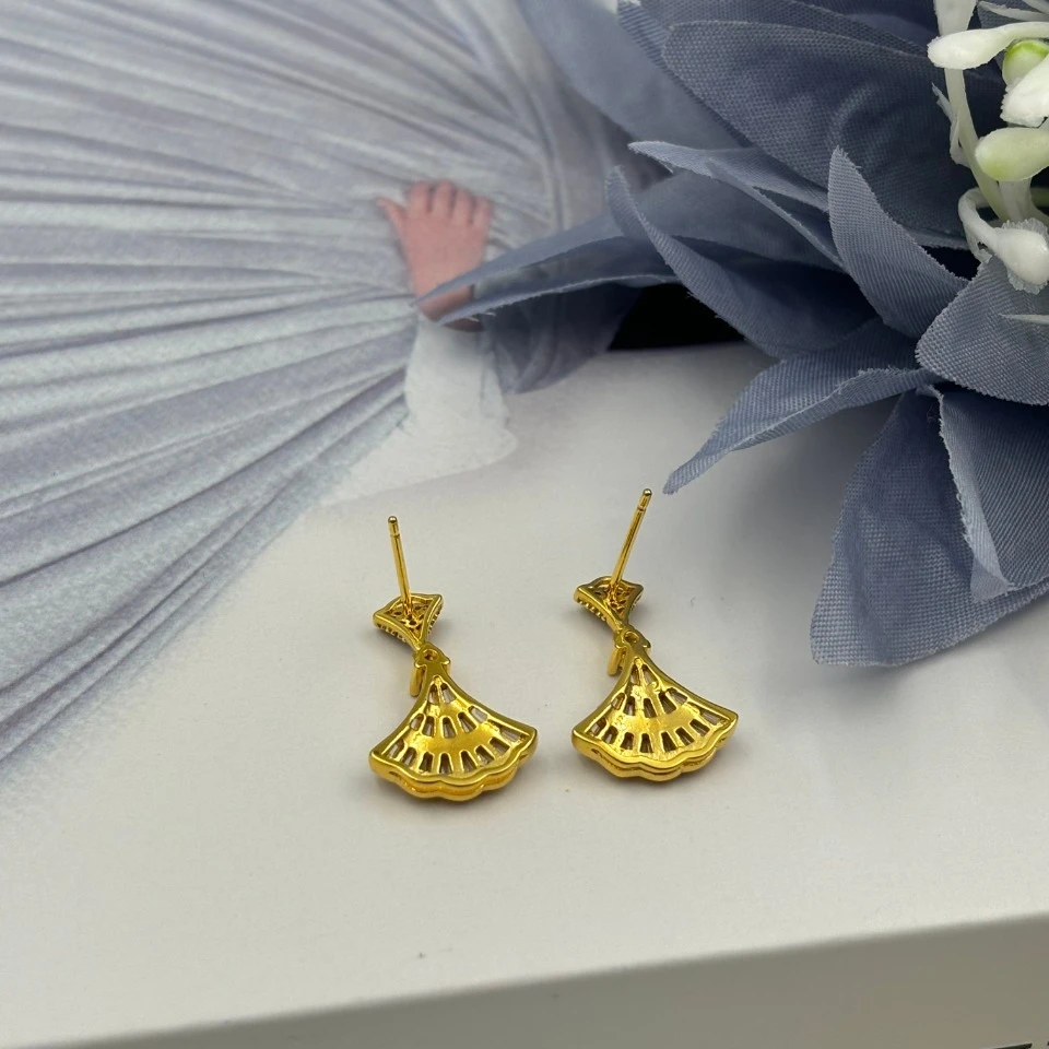 合金耳饰 裙子耳饰 足银耳钉 气质百搭