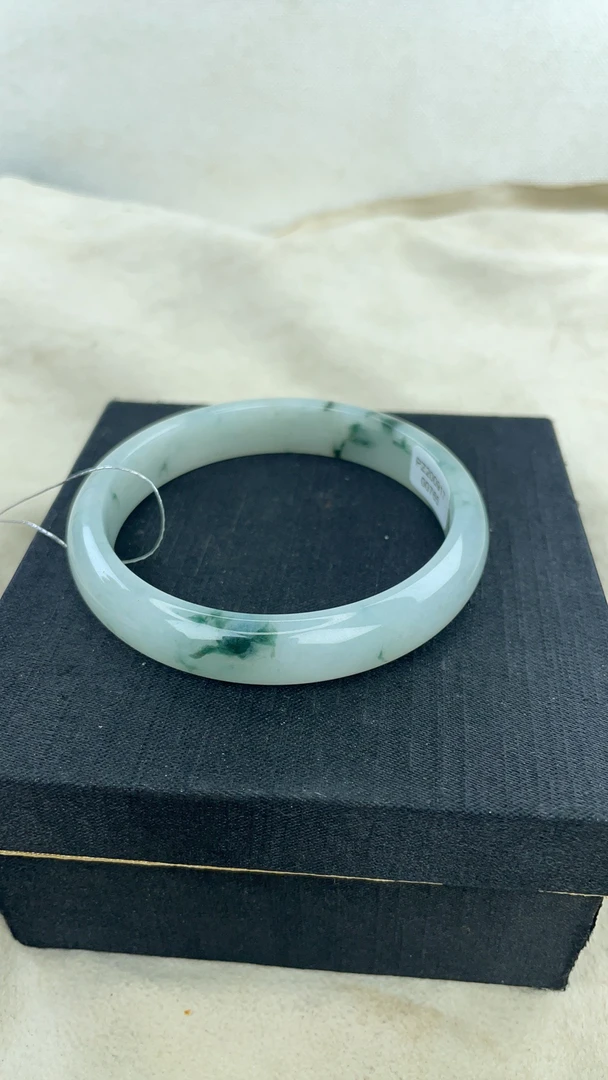 天然翡翠玉冰飘花手镯内径58.5宽12厚7mm实物条形秀气送人自用