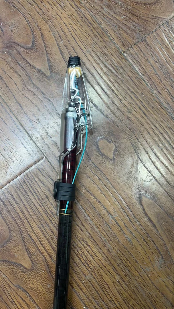 星煌峰钓鱼杆微瑕包邮