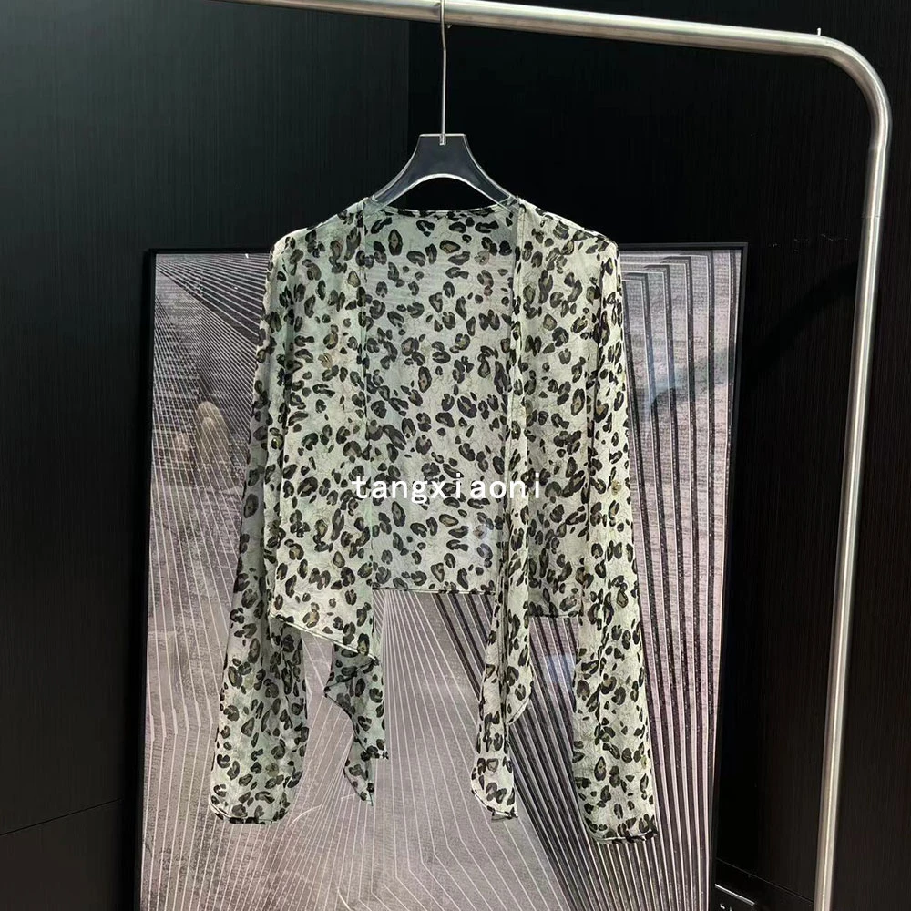 【亚绿豹】气质 上衣