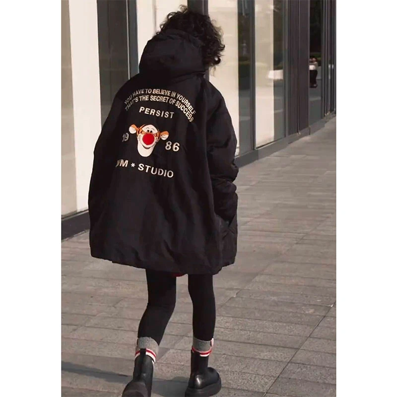 欧洲站2024冬季新款时尚炸街显瘦印花中长款连帽宽松帅气棉服女潮