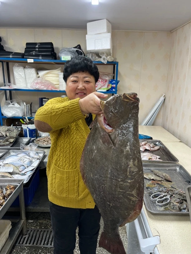 大连野生大牙片鱼（称重）