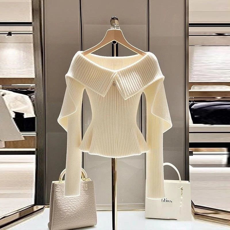 舒芙蕾轻法风米白色荷叶边翻领收腰毛衣小香风2024秋冬季新款上衣