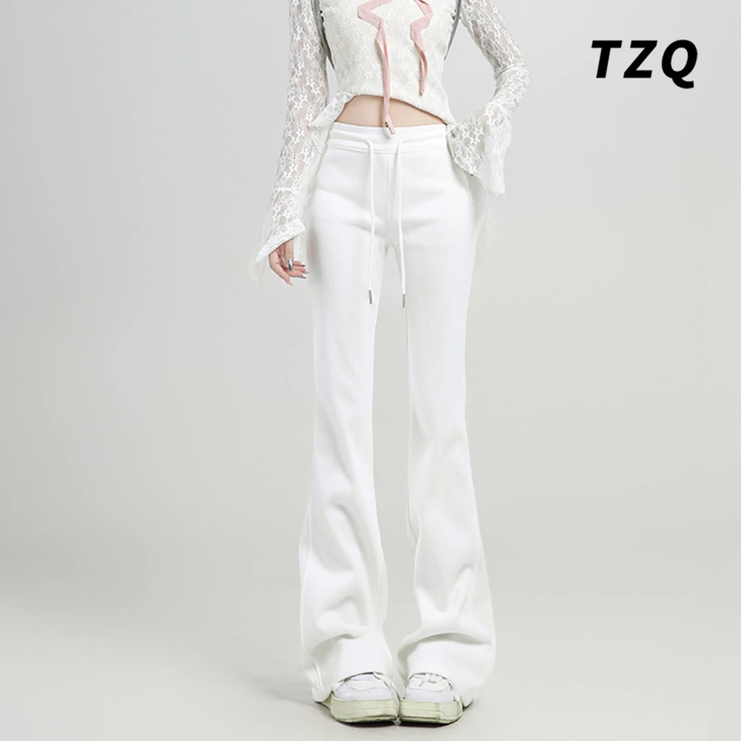 白色微喇叭休闲卫裤女秋冬季新款不贴腿垂感遛弯裤TZQ111643