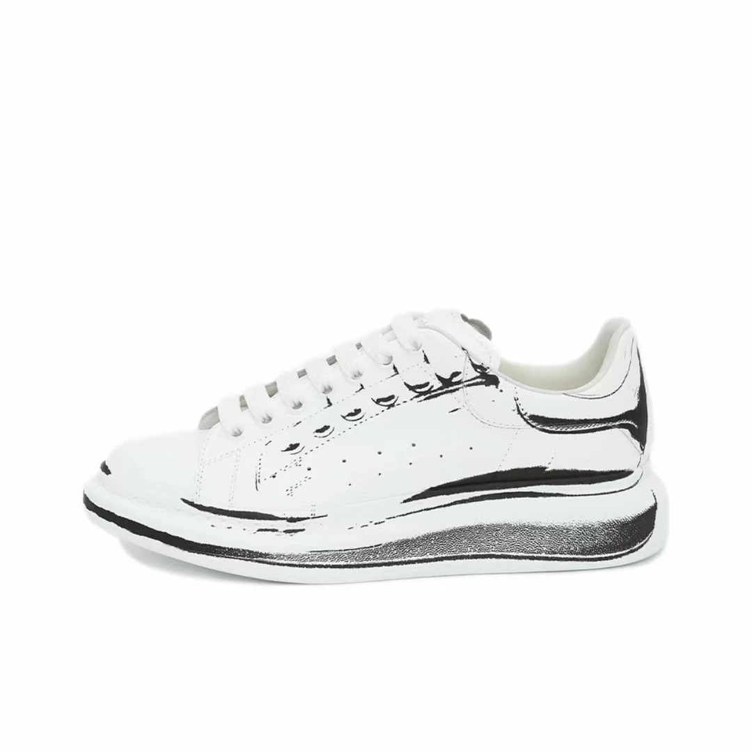 全新未使用 Alexander McQueen/亚历山大·麦昆 男款白黑厚底板鞋