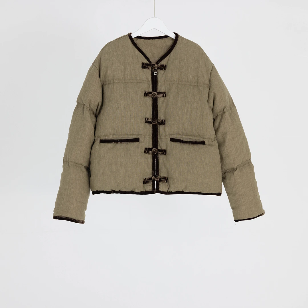 （几里）复古休闲百搭盘扣时尚羽绒服 衣长57 胸围122 116810