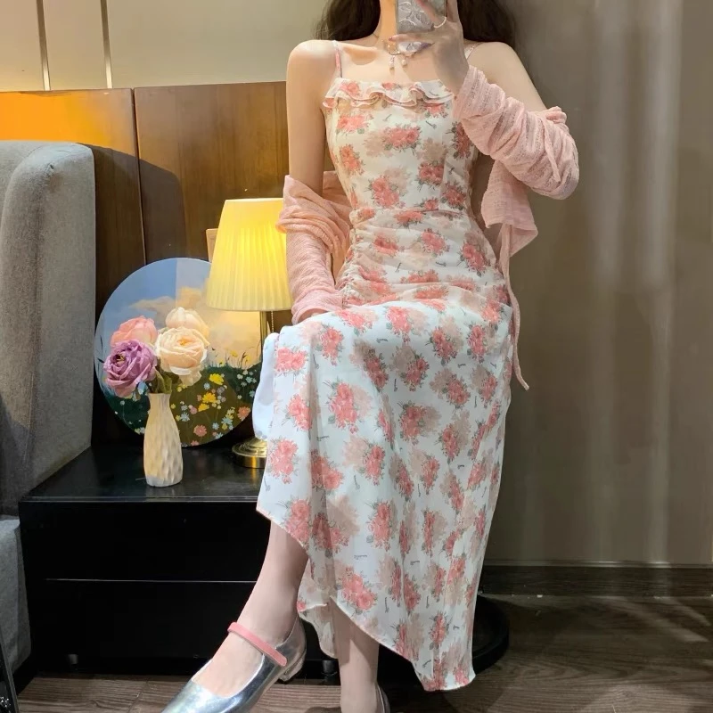 度假沙滩裙女旅游连衣裙辣妹套装穿搭三亚去海边穿的裙子旅行女装