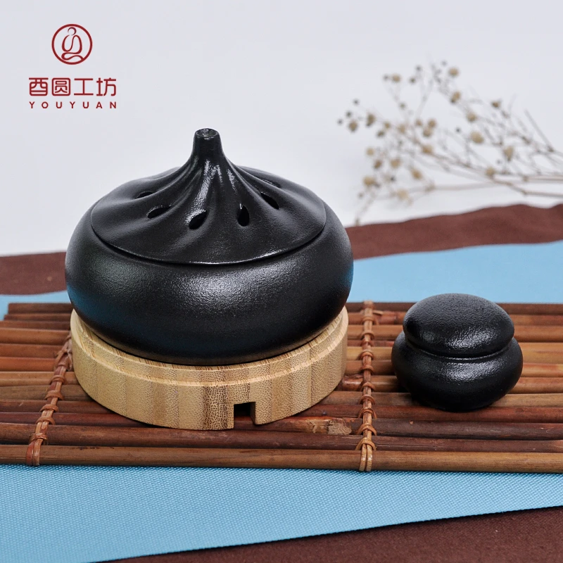 酉圆工坊小笼包黑色陶瓷楠竹底座定时调温家居室内沉檀香净化空气