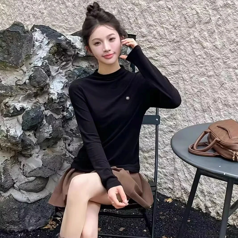 秋季款加绒半高领字母装饰纯色磨毛长袖t恤修身弹力打底通勤上衣