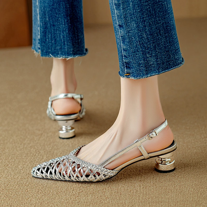 银色镂空编织包头凉鞋女夏新款百搭金色一字女士金色包头镂空凉鞋
