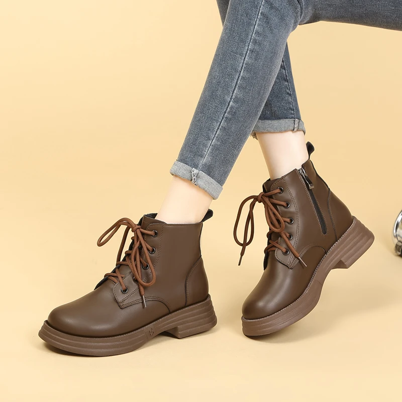 英伦风马丁靴女平底短靴2023新款圆头单靴时尚百搭女靴子秋冬加绒