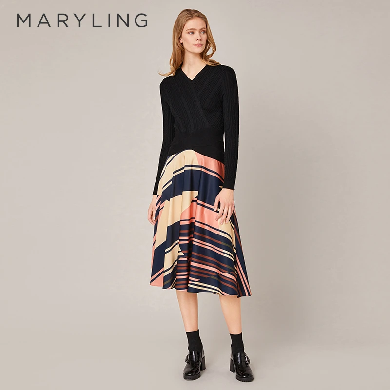 MARYLING玛俪琳秋冬季彩色条纹印花V领针梭轻奢连衣裙A1BHW66510