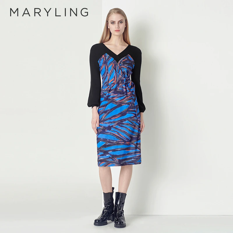 MARYLING玛俪琳冬季蓝色优雅印花V领修身针织连衣裙A1CIW61870