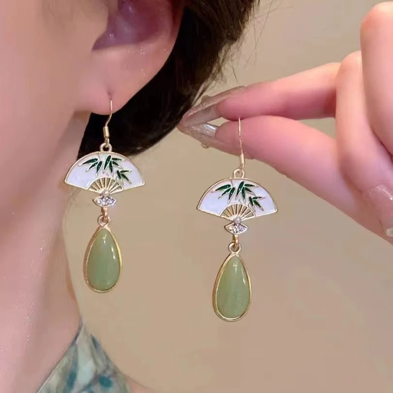 合金耳饰 高档宫廷风中式古风扇形耳环时尚百搭耳钉气质轻奢耳钩