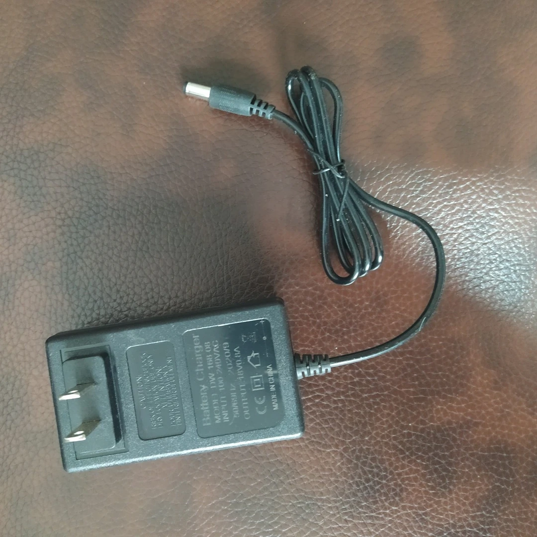 电动修枝剪专用21V充电器