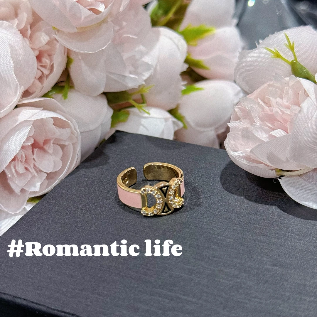 铜合金合成锆石戒指 DIFANDO轻奢精致粉色双C开口女士戒指J148