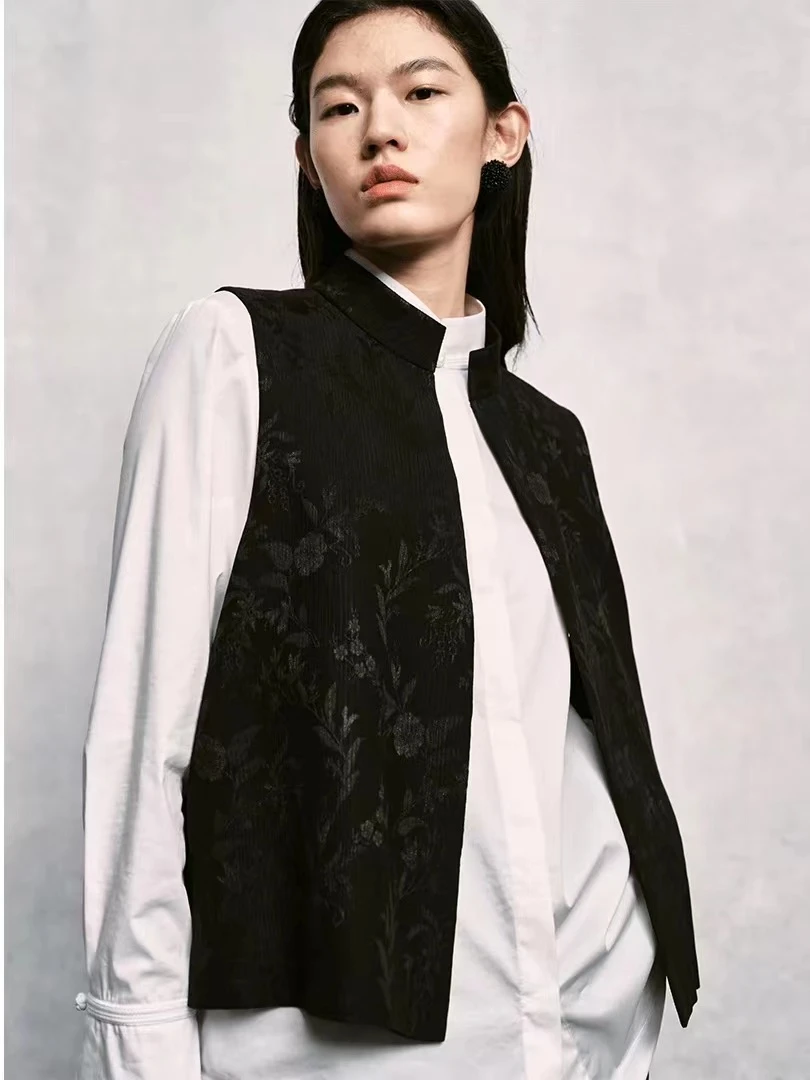 【张羽推荐】设计师品牌JADE玉琼 2024春夏设计感马甲