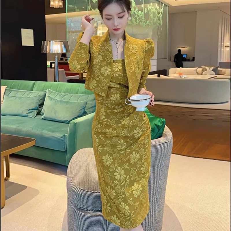 2025春季新款轻奢高级感气质法式提花外套上衣小香风背带裙两件套